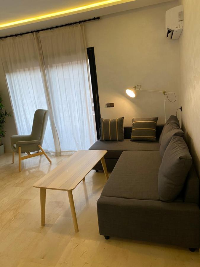 Superbe Appartement Uniquement Pour Les Familles Marrakesh Bagian luar foto